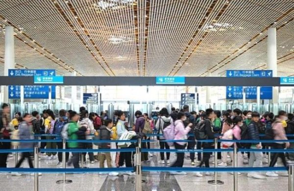 融胜配资 清明假期，北京口岸出入境人员总量预计将达16万人次