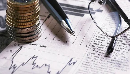 九鼎配资 320多亿“固收+”顶流张翼飞卸任，安信基金的“稳健基因”谁来续写？